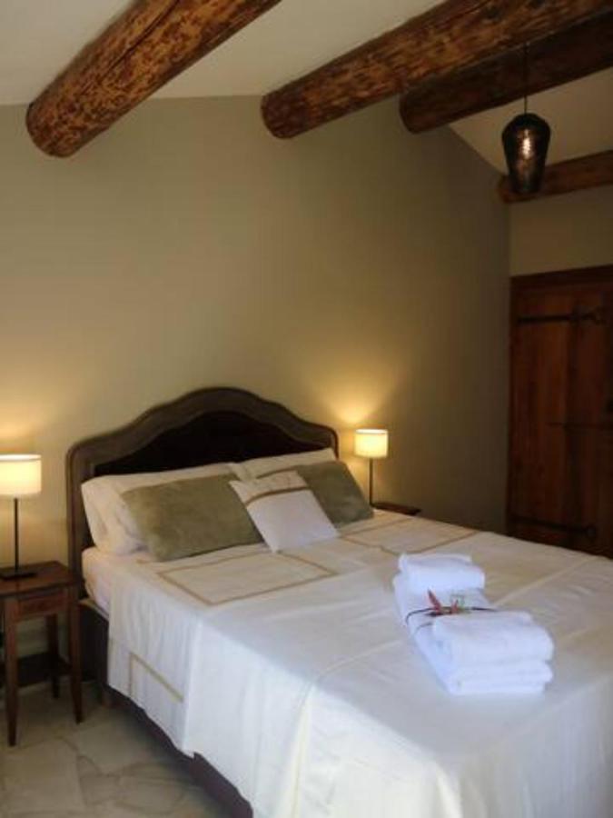 Mas Du Rollier Chambres D'Hotes Eygalieres  Bagian luar foto
