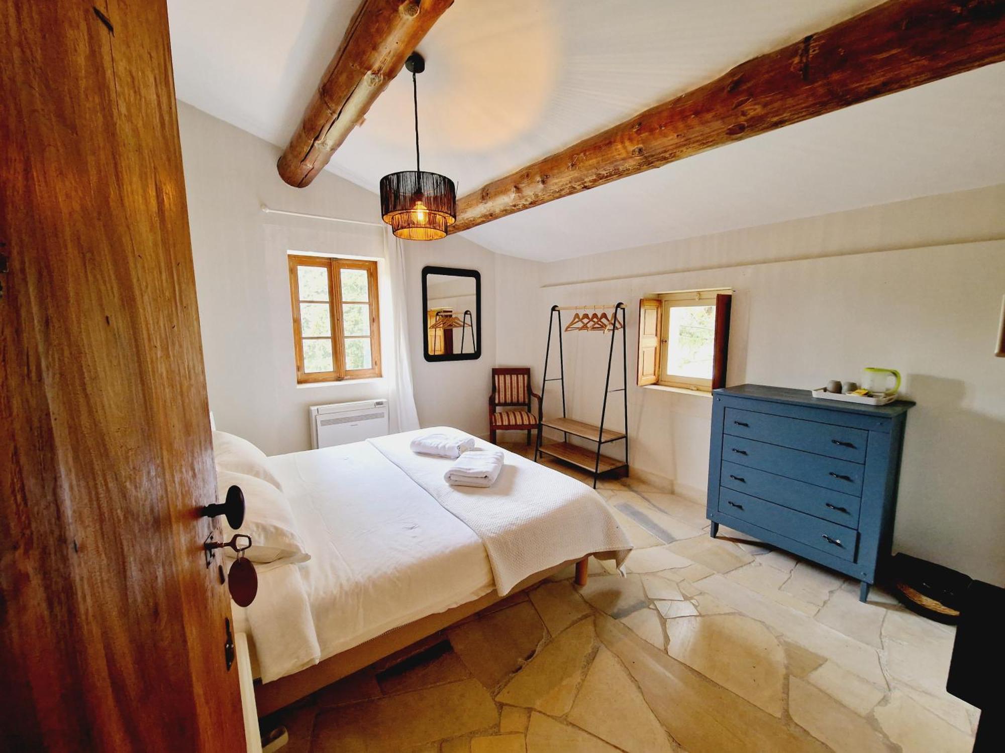 Mas Du Rollier Chambres D'Hotes Eygalieres  Bagian luar foto