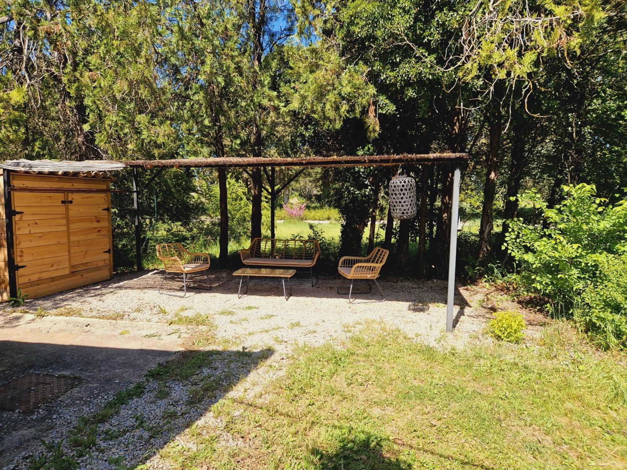 Mas Du Rollier Chambres D'Hotes Eygalieres  Bagian luar foto
